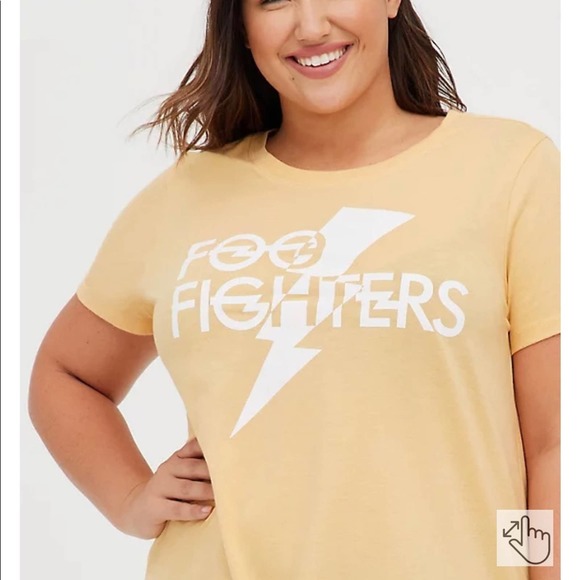 TORRID WOMEN’S CLASSIC FIT CREW TEE - FOO FIGHTERS MUSTARD YELLOW SIZE 0X NWT - Picture 5 of 5